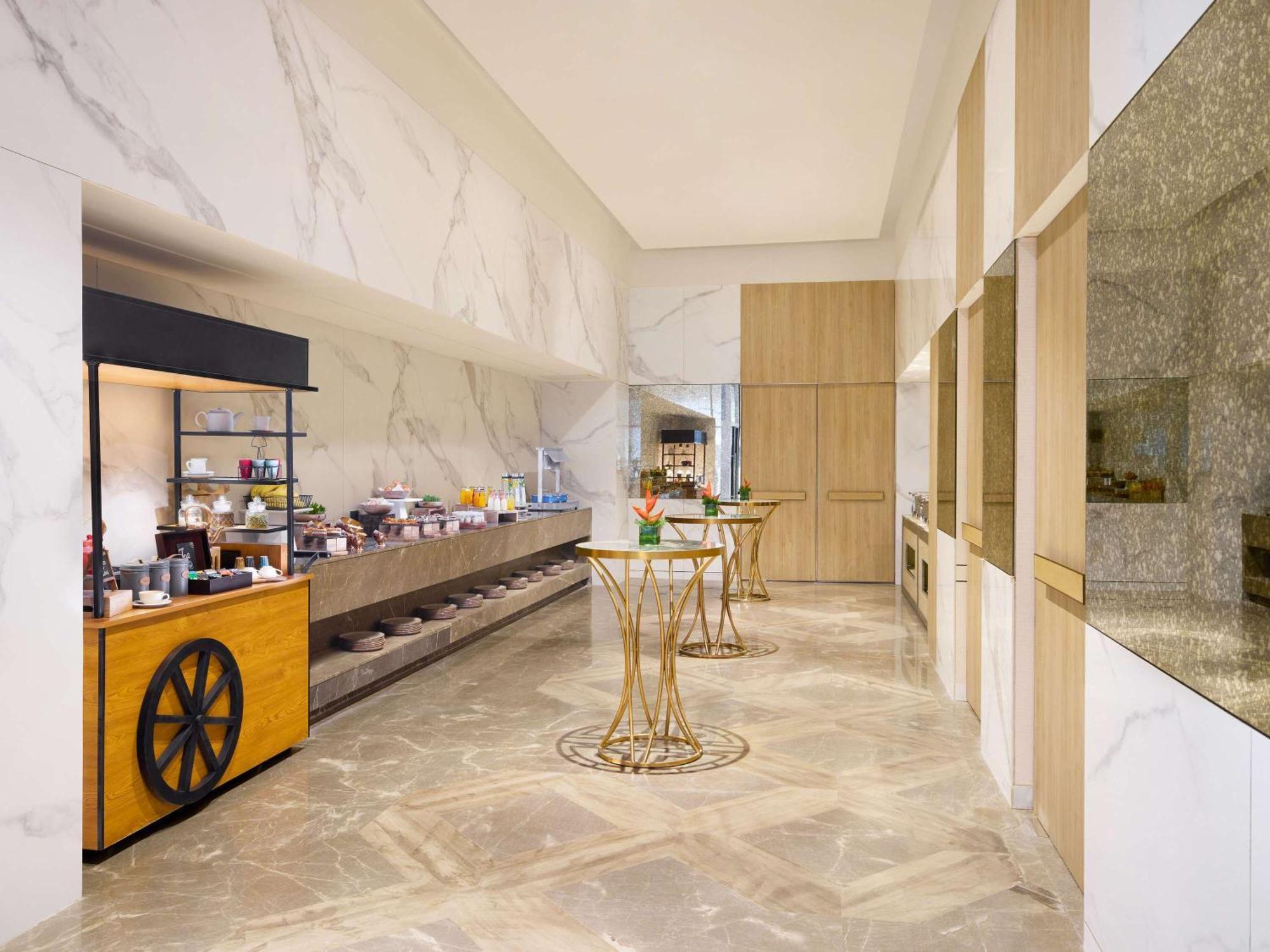 Novotel New Delhi City Centre Nova Deli Exterior foto
