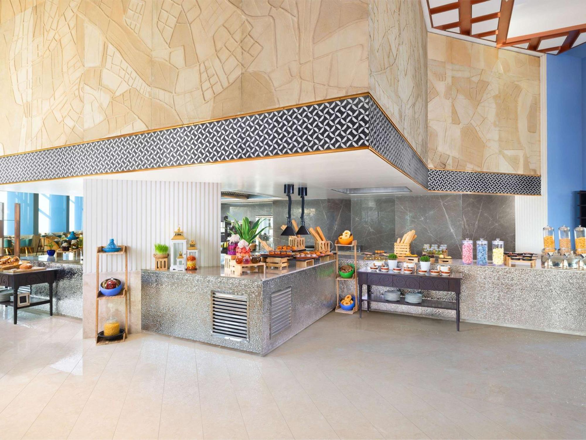 Novotel New Delhi City Centre Nova Deli Exterior foto