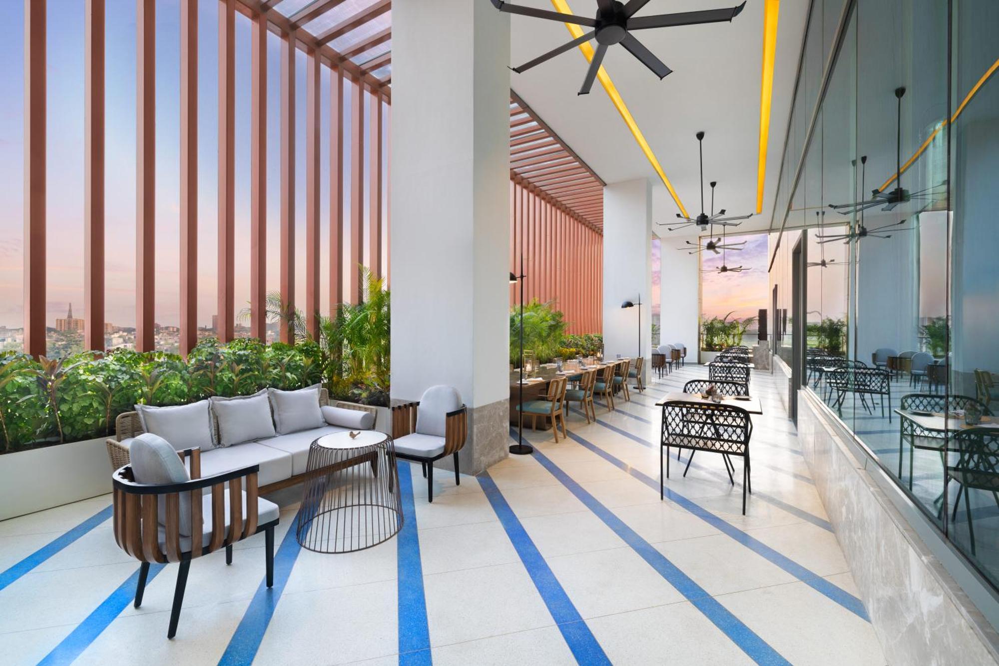 Novotel New Delhi City Centre Nova Deli Exterior foto